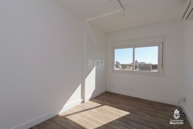 Imagem Imóvel com 4 Quartos à Venda, 159 m² em Menino Deus - Porto Alegre Imagem Imóvel com 4 Quartos à Venda, 159 m² em Menino Deus - Porto Alegre