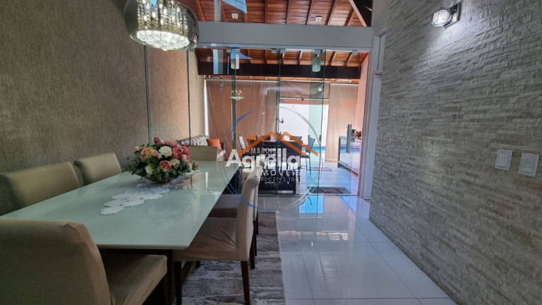 Imagem Imóvel com 3 Quartos à Venda, 143 m² em Portal Luiza - Mogi Mirim Imagem Imóvel com 3 Quartos à Venda, 143 m² em Portal Luiza - Mogi Mirim