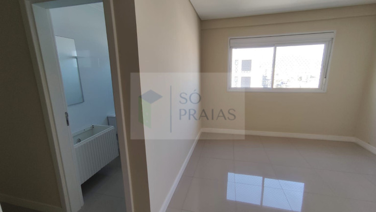 Imagem Apartamento com 3 Quartos à Venda, 227 m² Imagem Apartamento com 3 Quartos à Venda, 227 m²