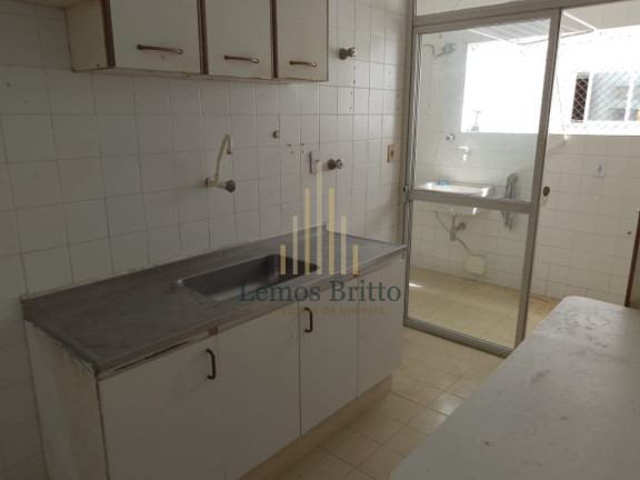 Imagem Imóvel com 3 Quartos à Venda, 10 m² em Jardim Apipema - Salvador Imagem Imóvel com 3 Quartos à Venda, 10 m² em Jardim Apipema - Salvador