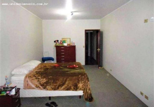 Imagem Casa com 4 Quartos à Venda, 240 m² em Jardim Dos Prados - São Paulo