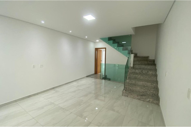 Casa com 3 Quartos à Venda,  em Vila Esperança - São Paulo