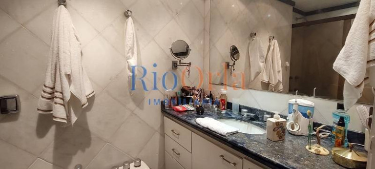 Imagem Apartamento com 3 Quartos à Venda, 221 m² em Barra Da Tijuca - Rio De Janeiro Imagem Apartamento com 3 Quartos à Venda, 221 m² em Barra Da Tijuca - Rio De Janeiro