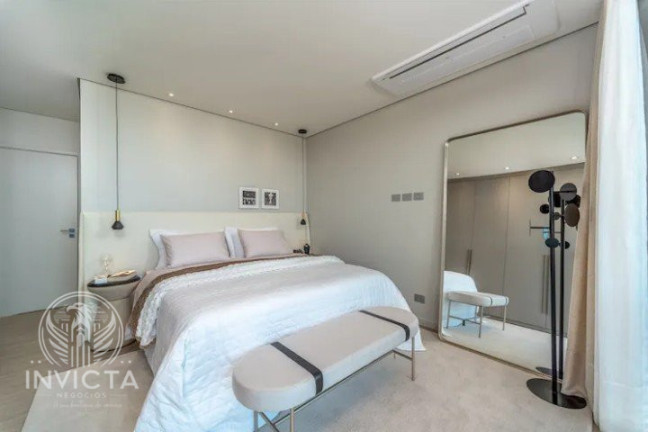 Imagem Casa com 5 Quartos à Venda, 458 m² em Praia Do Estaleiro - Balneário Camboriú Imagem Casa com 5 Quartos à Venda, 458 m² em Praia Do Estaleiro - Balneário Camboriú