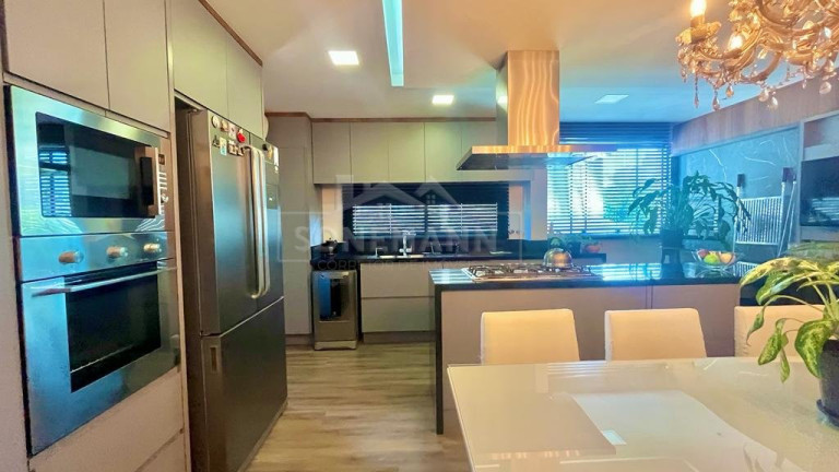 Imagem Apartamento com 3 Quartos à Venda, 142 m² em Centro - Florianópolis