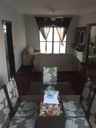 Imagem Casa com 4 Quartos para Alugar, em Jardim America - Bauru Imagem Casa com 4 Quartos para Alugar, em Jardim America - Bauru