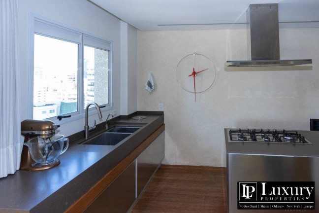 Imagem Cobertura com 3 Quartos à Venda, 400 m² em Vila Nova Conceição - São Paulo