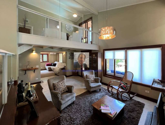 Imagem Casa com 5 Quartos à Venda, 440 m² em Algarve - Cotia Imagem Casa com 5 Quartos à Venda, 440 m² em Algarve - Cotia