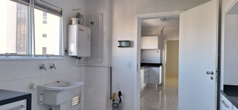 Imagem Imóvel com 4 Quartos à Venda, em Vila Suzana - São Paulo Imagem Imóvel com 4 Quartos à Venda, em Vila Suzana - São Paulo