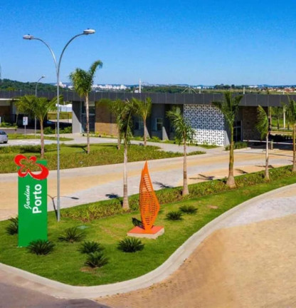 Imóvel à Venda, 319 m² em 
            	Jardins Porto             - 
            	Senador Canedo            