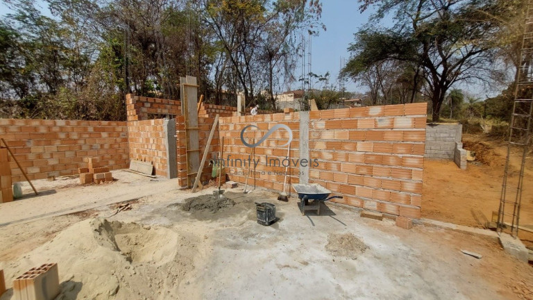 Imagem Casa com 3 Quartos à Venda, 360 m² em Bela Emilia - Lagoa Santa