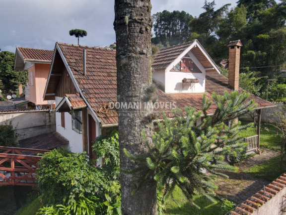 Imagem Casa com 4 Quartos à Venda, 130 m² em Região Da Abernéssia - Campos Do Jordão Imagem Casa com 4 Quartos à Venda, 130 m² em Região Da Abernéssia - Campos Do Jordão