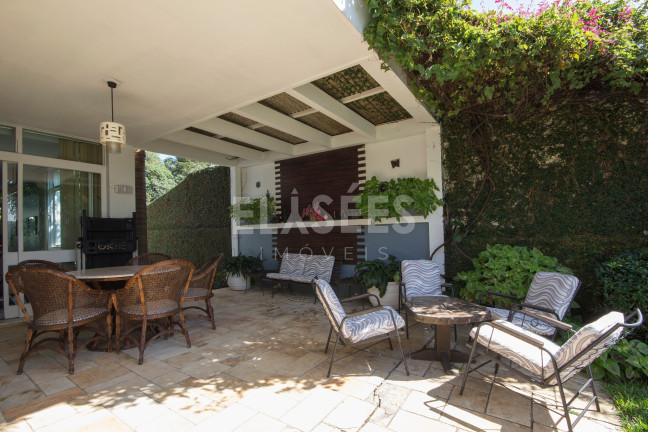 Imagem Sobrado com 4 Quartos à Venda, 406 m² em Jardim Guedala - São Paulo Imagem Sobrado com 4 Quartos à Venda, 406 m² em Jardim Guedala - São Paulo