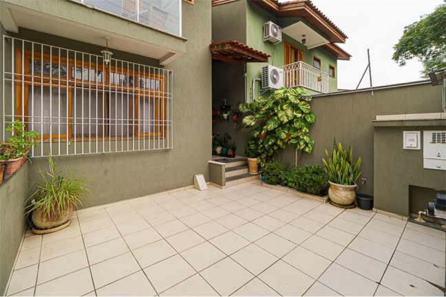 Imagem Casa com 4 Quartos à Venda, em Jardim Londrina - São Paulo Imagem Casa com 4 Quartos à Venda, em Jardim Londrina - São Paulo