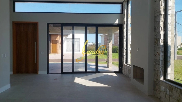 Imagem Casa de Condomínio com 4 Quartos à Venda, 240 m² em Remanso - Xangri-la Imagem Casa de Condomínio com 4 Quartos à Venda, 240 m² em Remanso - Xangri-la