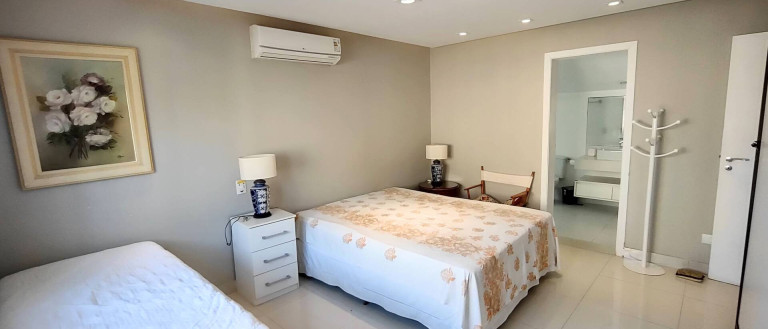 Imagem Sobrado com 7 Quartos à Venda, 400 m² em Enseada - Guarujá