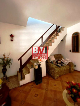 Imagem Casa com 3 Quartos à Venda, 373 m² em Rocha Miranda - Rio De Janeiro