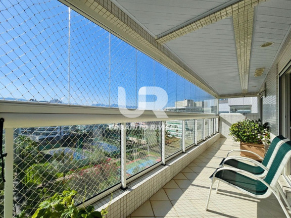 Imagem Imóvel com 5 Quartos à Venda, 192 m² em Riviera - Bertioga Imagem Imóvel com 5 Quartos à Venda, 192 m² em Riviera - Bertioga
