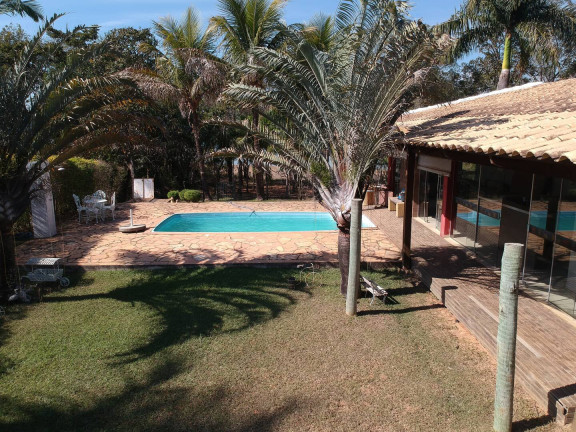 Imagem Casa com 3 Quartos à Venda, 1.000 m² em Cláudio Imagem Casa com 3 Quartos à Venda, 1.000 m² em Cláudio