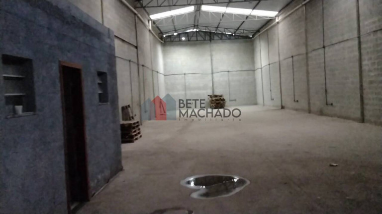 Galpão à Venda, 980 m² em Barra De Guaratiba - Rio De Janeiro