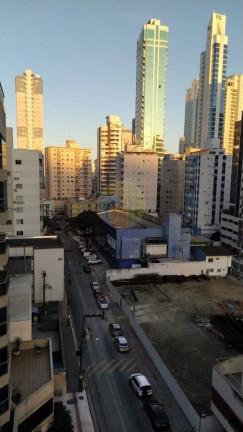 Imagem Apartamento com 3 Quartos à Venda, 112 m² em Centro - Balneário Camboriú Imagem Apartamento com 3 Quartos à Venda, 112 m² em Centro - Balneário Camboriú