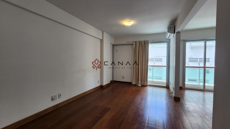Imagem Apartamento com 3 Quartos à Venda, 242 m² em Leblon - Rio De Janeiro Imagem Apartamento com 3 Quartos à Venda, 242 m² em Leblon - Rio De Janeiro