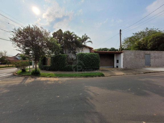 Casa com 3 Quartos para Alugar, 200 m² em Centro - Indaiatuba