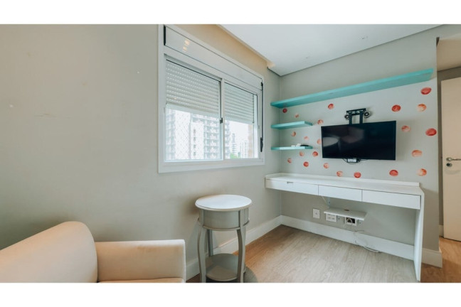 Imagem Apartamento com 3 Quartos à Venda, 143 m² em Moema - São Paulo