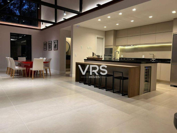 Imagem Casa com 5 Quartos à Venda, 497 m² em Comary - Teresópolis Imagem Casa com 5 Quartos à Venda, 497 m² em Comary - Teresópolis