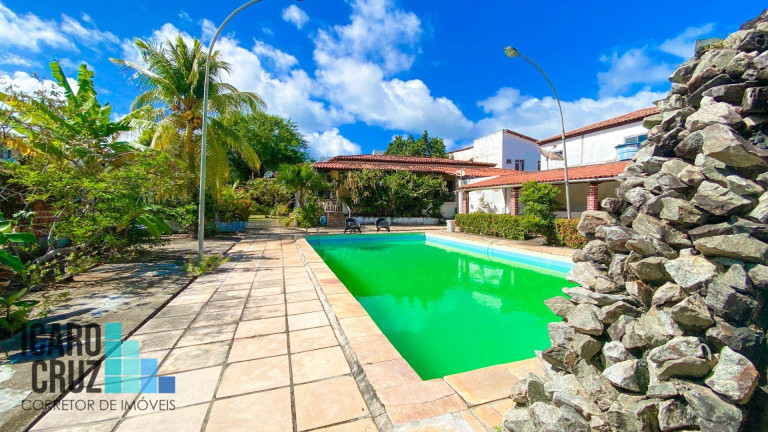 Imagem Casa com 3 Quartos à Venda, 374 m² em Centro - Lauro De Freitas