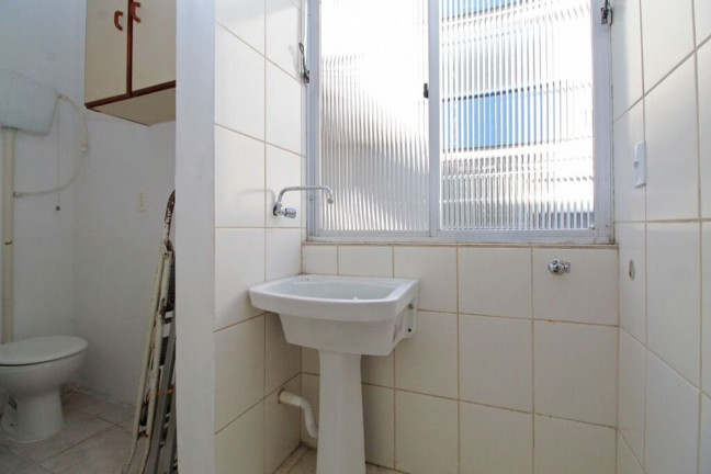 Imagem Imóvel com 2 Quartos à Venda, 58 m² em Menino Deus - Porto Alegre Imagem Imóvel com 2 Quartos à Venda, 58 m² em Menino Deus - Porto Alegre