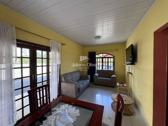Imagem Casa com 2 Quartos à Venda, 60 m² em Barra Do Sai - Itapoá