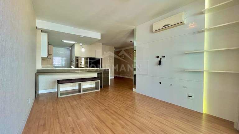 Imagem Apartamento com 4 Quartos à Venda, 124 m² em Barreiros - São José