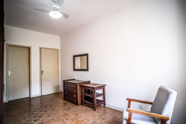 Imagem Apartamento com 3 Quartos à Venda, 141 m² em Menino Deus - Porto Alegre Imagem Apartamento com 3 Quartos à Venda, 141 m² em Menino Deus - Porto Alegre