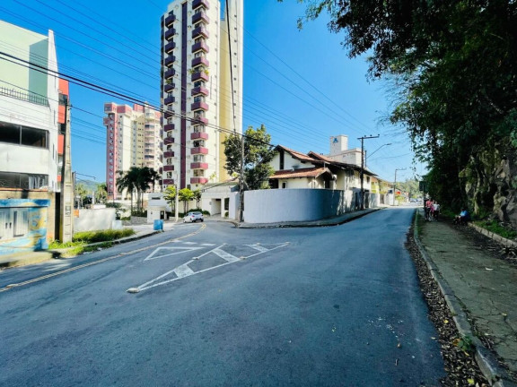 Imagem Casa com 4 Quartos à Venda, 460 m² em Ponta Aguda - Blumenau Imagem Casa com 4 Quartos à Venda, 460 m² em Ponta Aguda - Blumenau