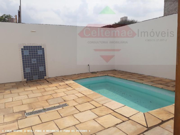 Imagem Casa com 4 Quartos à Venda, 130 m² em Jardim Maria Augusta - Taubaté Imagem Casa com 4 Quartos à Venda, 130 m² em Jardim Maria Augusta - Taubaté