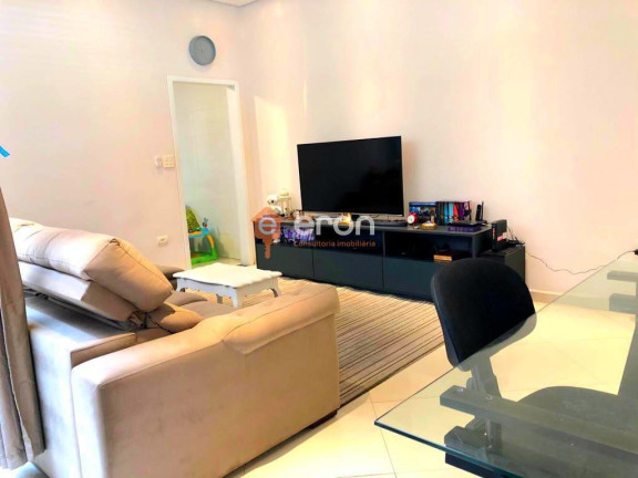 Casa com 2 Quartos à Venda, 142 m²
