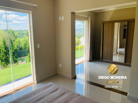 Imagem Casa com 4 Quartos à Venda, 300 m² em Centro - Bom Jesus Dos Perdões Imagem Casa com 4 Quartos à Venda, 300 m² em Centro - Bom Jesus Dos Perdões