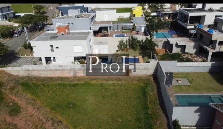 Imagem Terreno à Venda, 677 m² em Tanque - Atibaia
