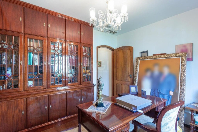 Imagem Casa com 4 Quartos à Venda, 725 m² em Vila Assunção - Porto Alegre Imagem Casa com 4 Quartos à Venda, 725 m² em Vila Assunção - Porto Alegre