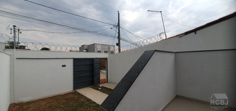 Imagem Sobrado com 3 Quartos à Venda, em Melo Viana - Esmeraldas Imagem Sobrado com 3 Quartos à Venda, em Melo Viana - Esmeraldas
