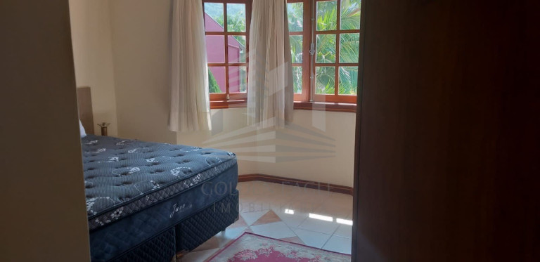 Imagem Casa com 4 Quartos à Venda, 351 m² em Praia Taquaras - Balneário Camboriú Imagem Casa com 4 Quartos à Venda, 351 m² em Praia Taquaras - Balneário Camboriú