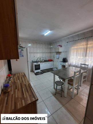 Imagem Casa com 5 Quartos à Venda, 250 m² em São Paulo Imagem Casa com 5 Quartos à Venda, 250 m² em São Paulo
