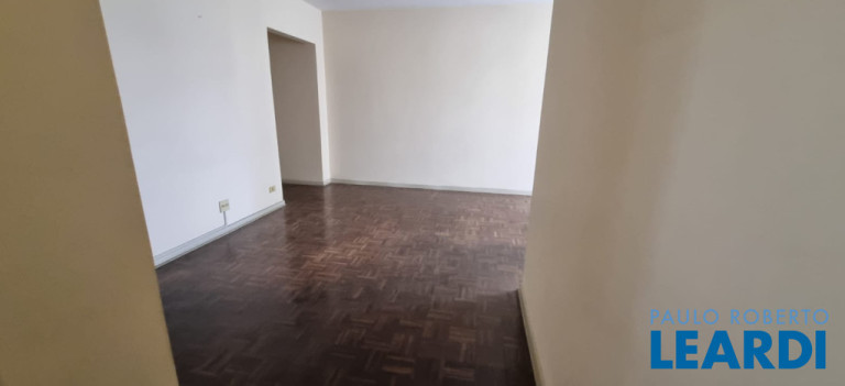 Imagem Apartamento com 3 Quartos à Venda, 105 m² em Centro - Santo André Imagem Apartamento com 3 Quartos à Venda, 105 m² em Centro - Santo André