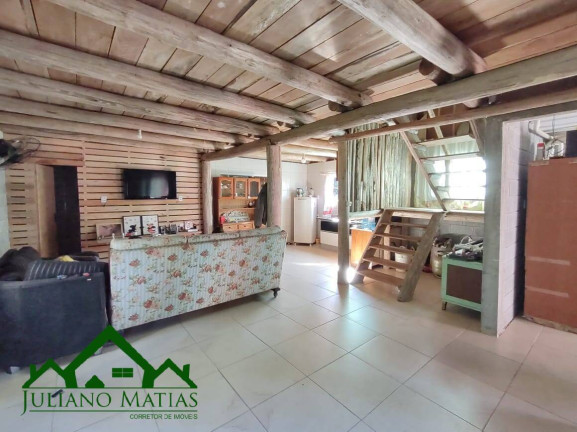 Imagem Casa com 5 Quartos à Venda, 250 m² em Costeira - Balneário Barra Do Sul Imagem Casa com 5 Quartos à Venda, 250 m² em Costeira - Balneário Barra Do Sul