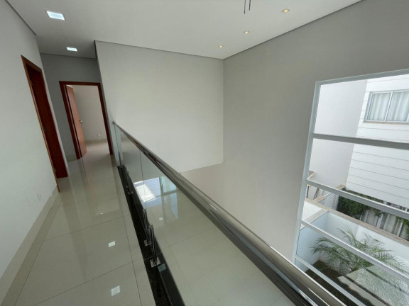 Imagem Casa com 3 Quartos à Venda, 375 m² em Jardim Itália - Cuiabá Imagem Casa com 3 Quartos à Venda, 375 m² em Jardim Itália - Cuiabá