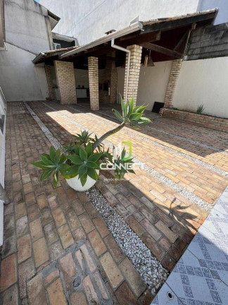 Imagem Casa com 4 Quartos à Venda, 280 m² em Dom Bosco - Itajaí