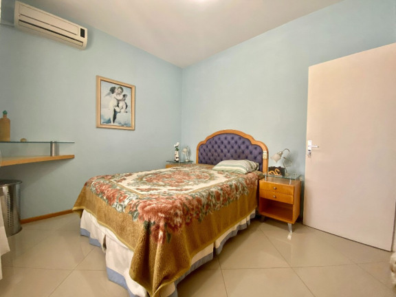 Imagem Casa com 4 Quartos à Venda, 236 m² em Capoeiras - Florianópolis