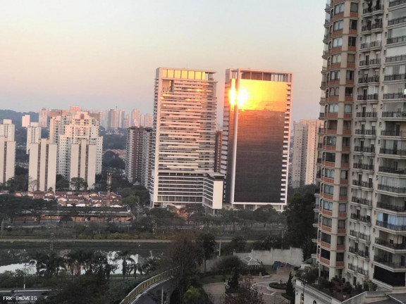 Imagem Apartamento com 4 Quartos à Venda, 247 m² em Panamby - São Paulo Imagem Apartamento com 4 Quartos à Venda, 247 m² em Panamby - São Paulo