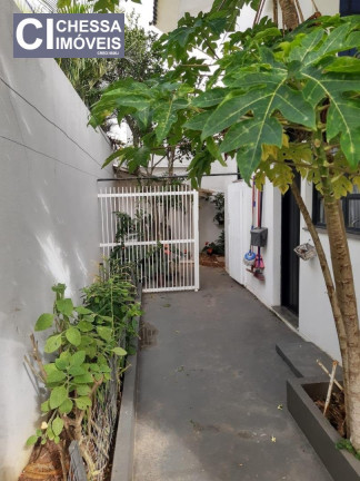 Imagem Sobrado com 3 Quartos à Venda, 600 m² em Centro - Itajaí Imagem Sobrado com 3 Quartos à Venda, 600 m² em Centro - Itajaí